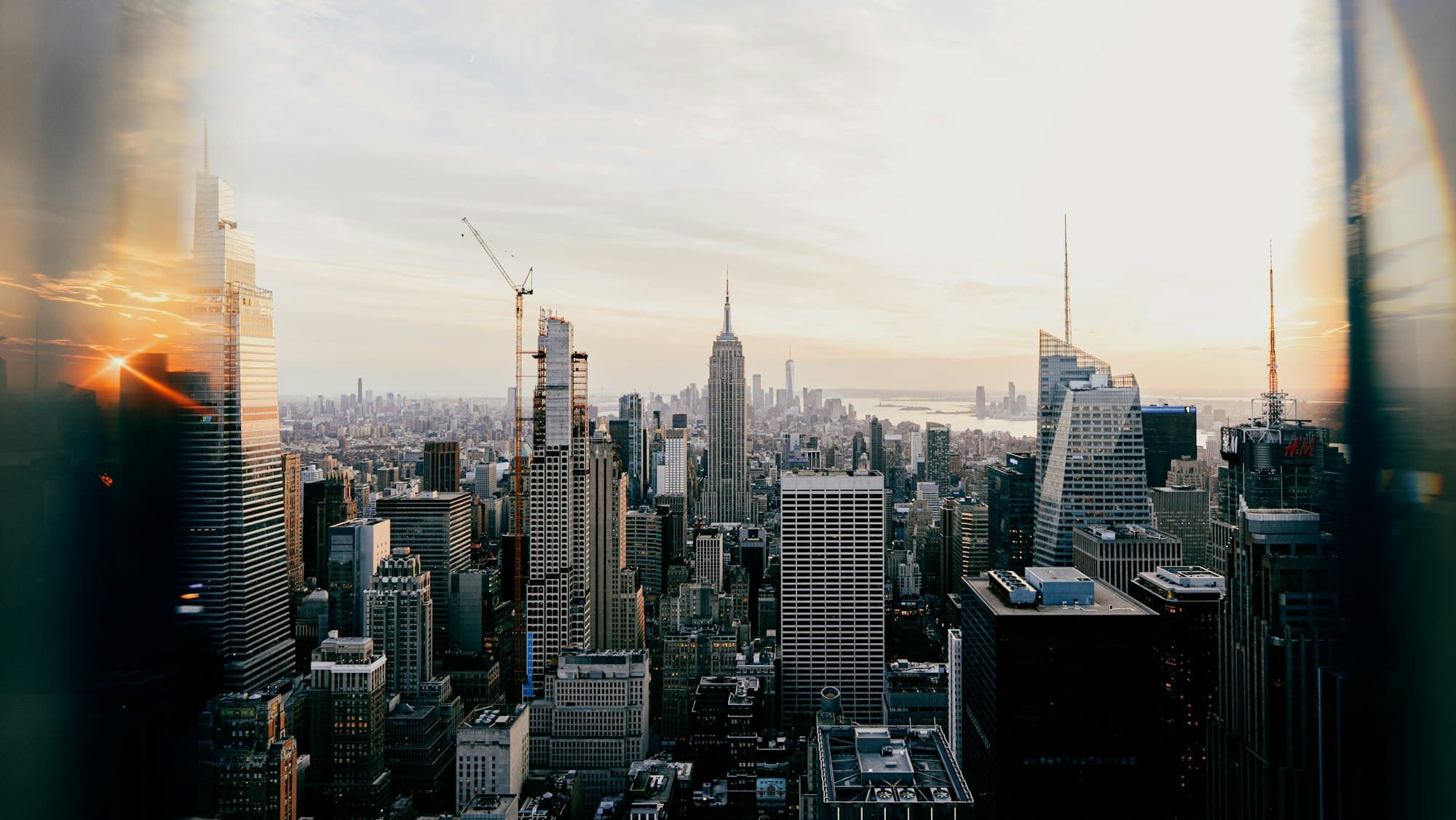 The New York skyline at sunset with the Empire State Building